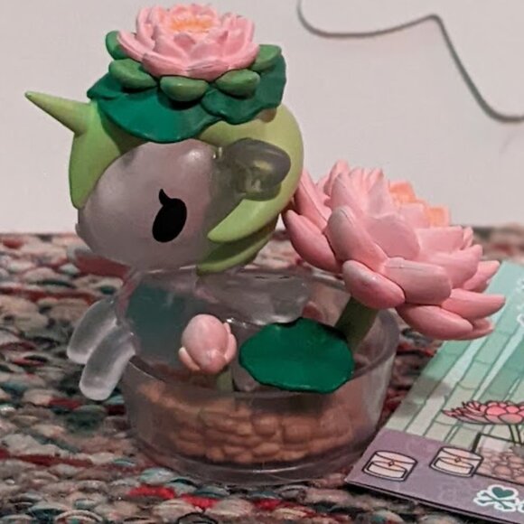Tokidoki Botanical Harmony Unicorno "Devotion" - Picture 4 of 7